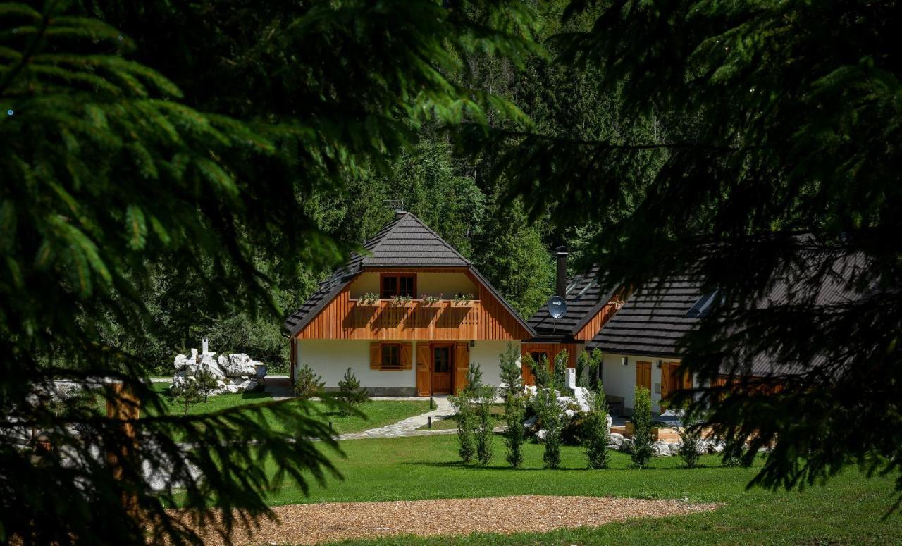 Julian Village Lepena Soča Esterno foto